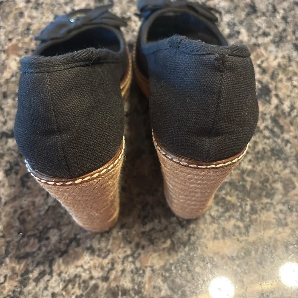 Tory Burch “Jackie” wedge espadrilles size 9B.